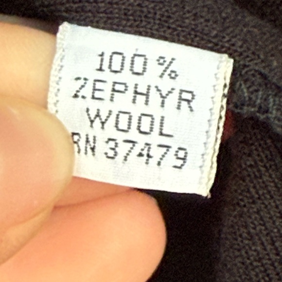 St. Croix 100% Zephyr Wool Knit Sweater Blazer Cardigan Silver Hardware Size S - Picture 8 of 8